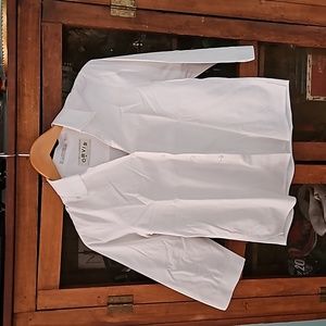 Women's Orvis button up with collar 3/4 sleeves white size 4